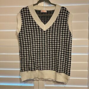 C + D + M Collection Houndstooth Sweater Vest Cream Black Size Small
